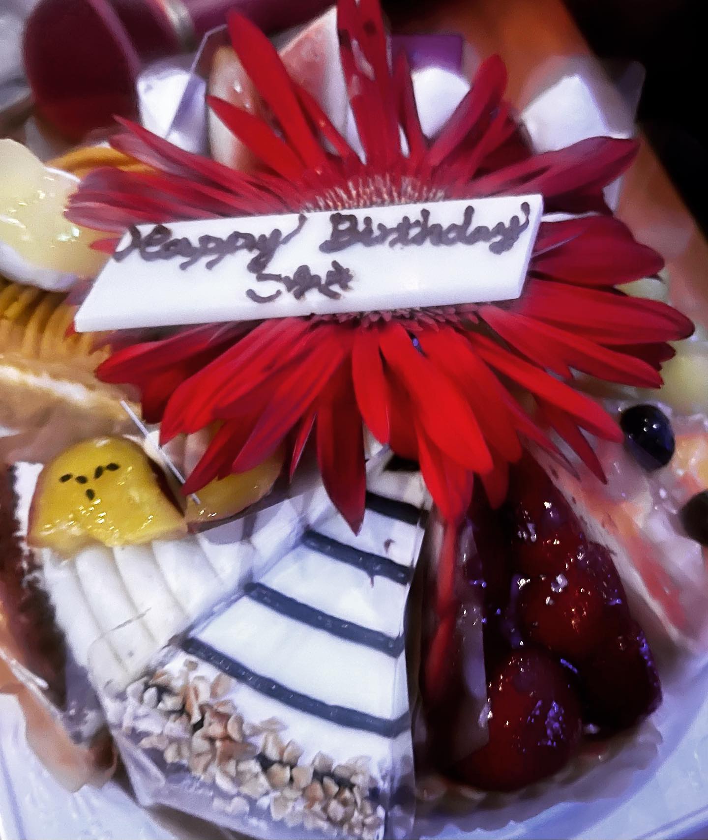 happy birthday 友達が増える場 犀川沿いの夜景 金沢片町カラオケ  歌えるカフェバー 金沢片町るたん